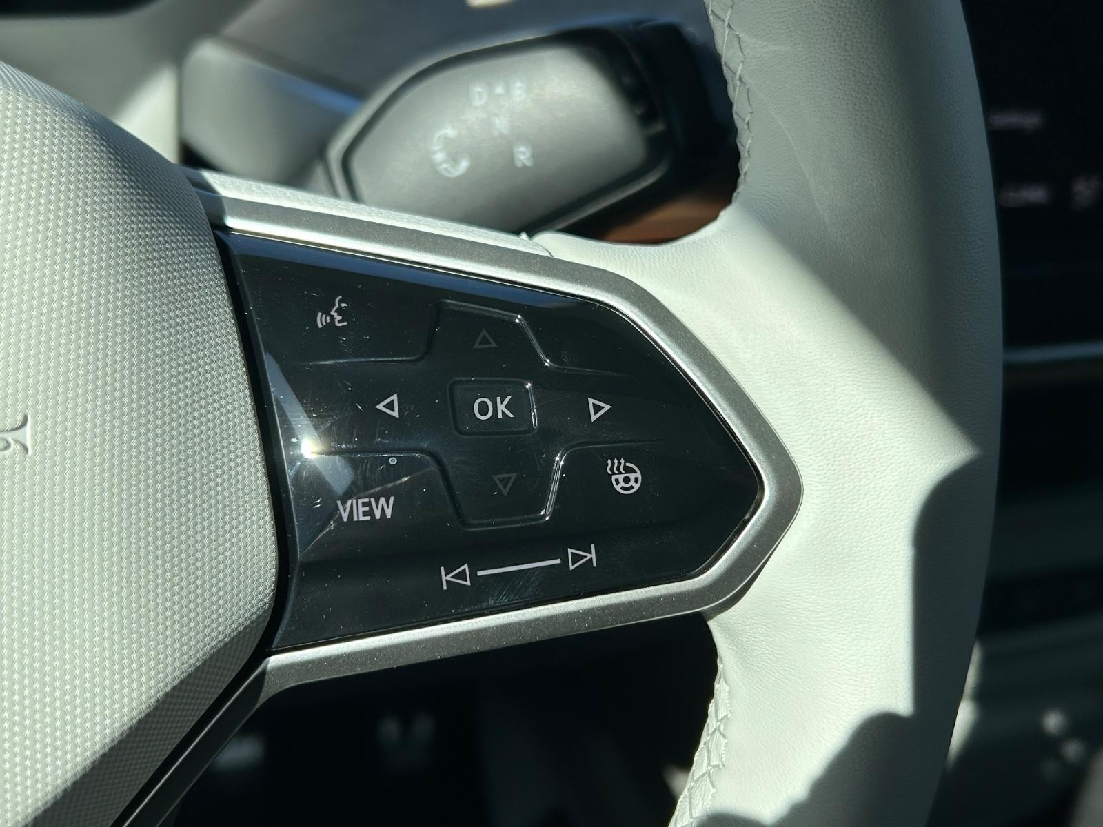 Volkswagen ID. Buzz Vehicle Image 12
