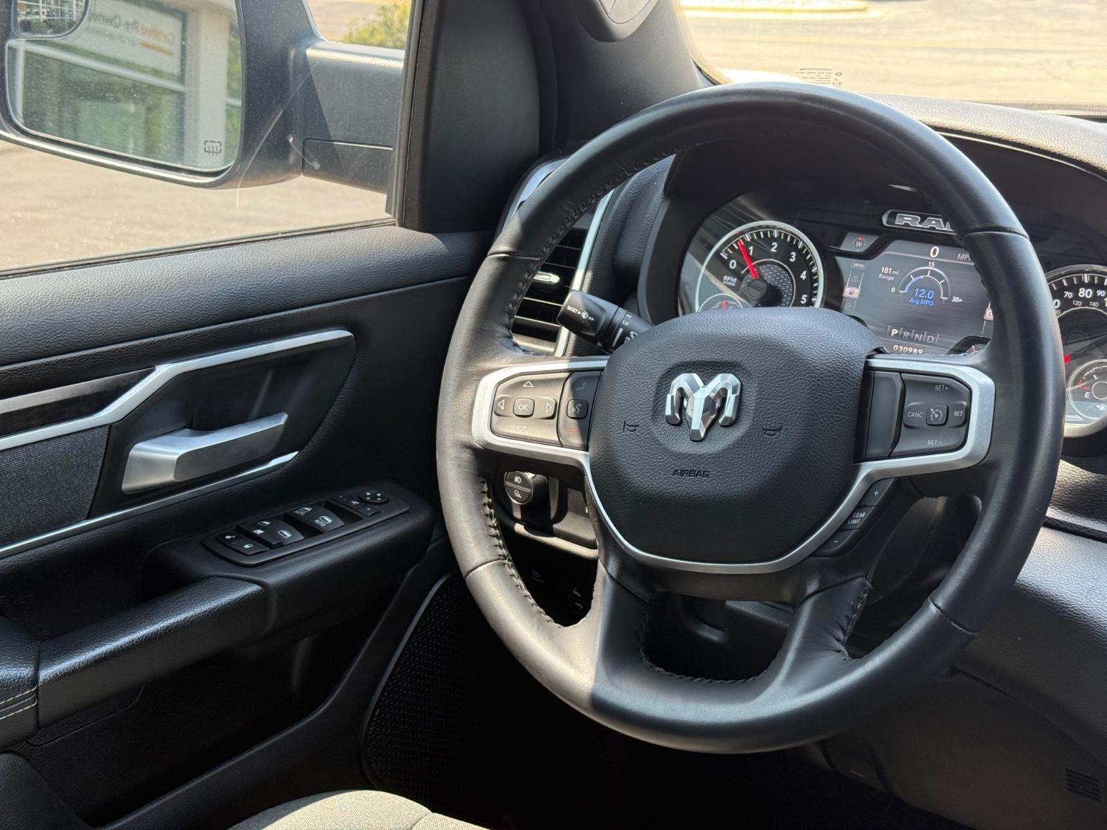 Ram 1500 Vehicle Image 14