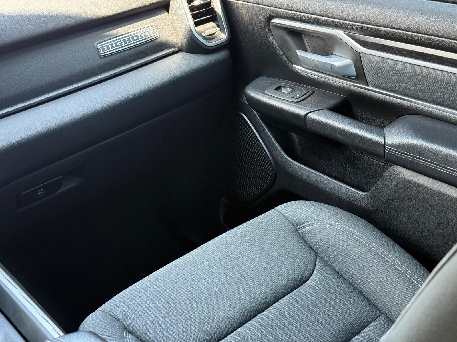 Ram 1500 Vehicle Image 15