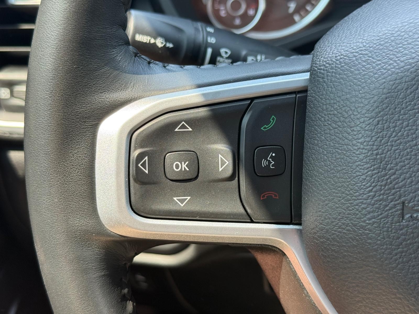 Ram 1500 Vehicle Image 16