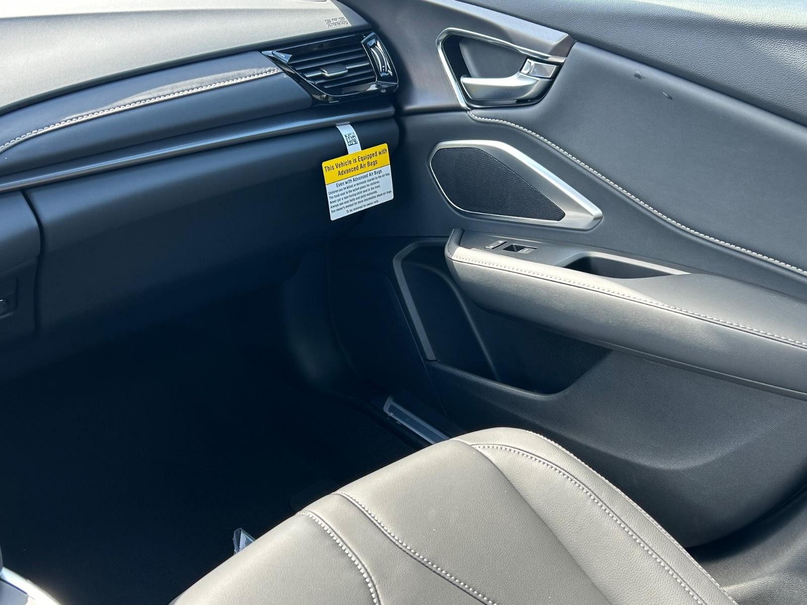 Acura RDX Vehicle Image 10