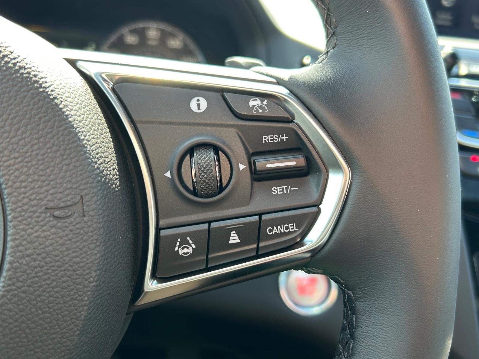 Acura RDX Vehicle Image 12