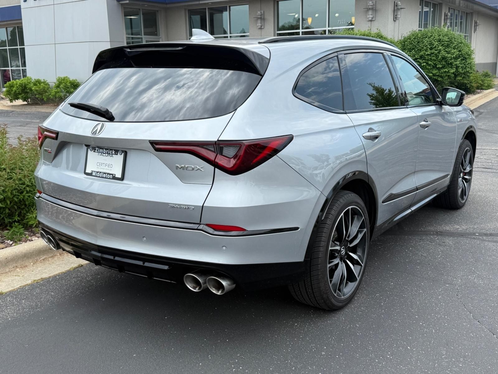Acura MDX Vehicle Image 03