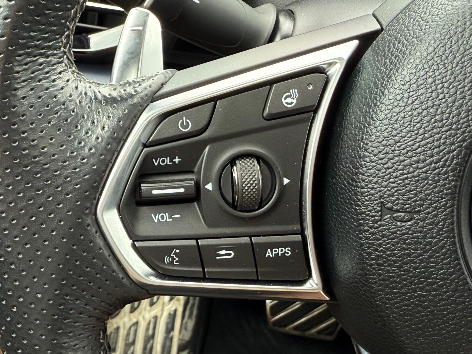 Acura MDX Vehicle Image 17