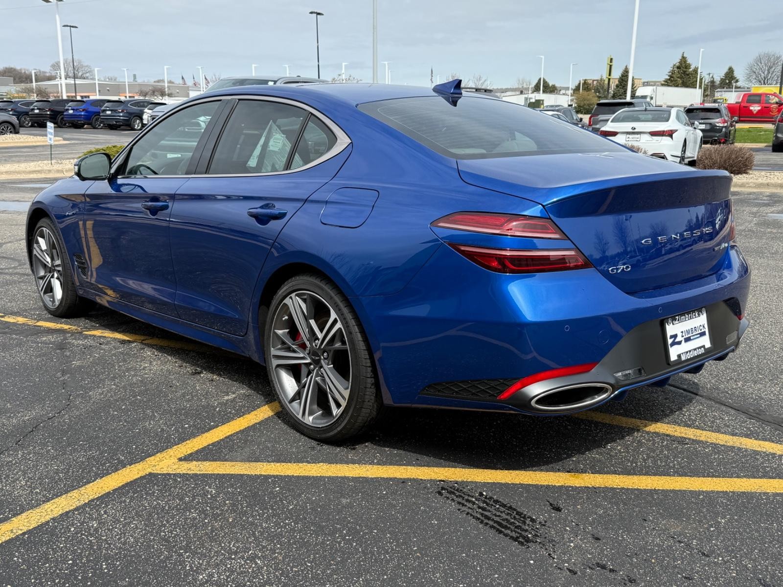 Genesis G70 Vehicle Image 06