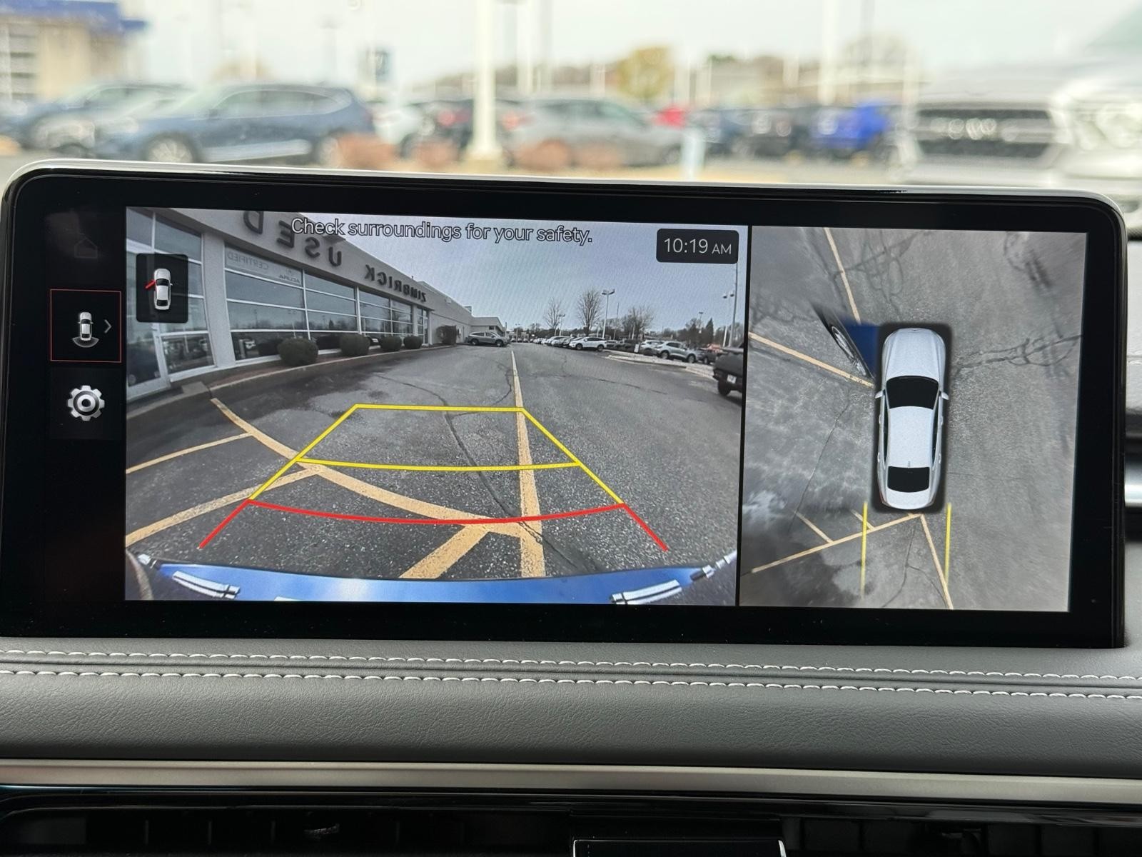 Genesis G70 Vehicle Image 20