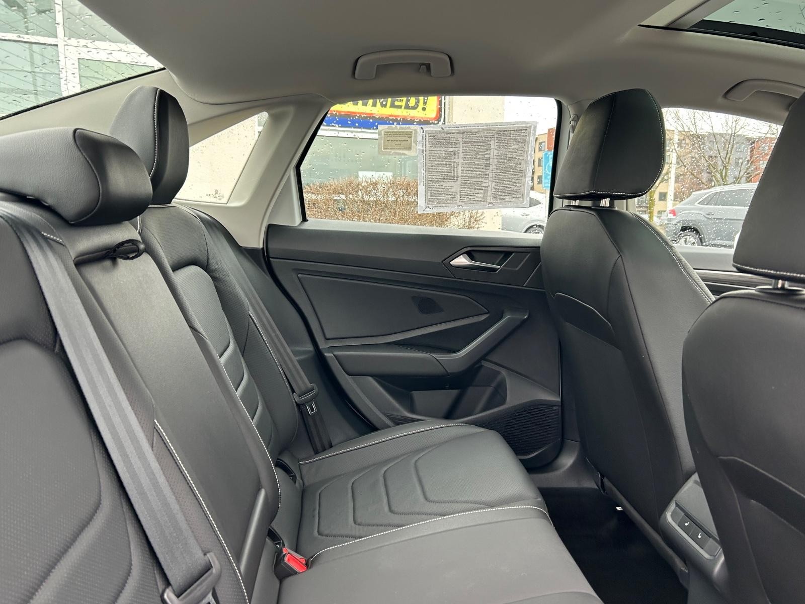 Volkswagen Jetta Vehicle Image 10
