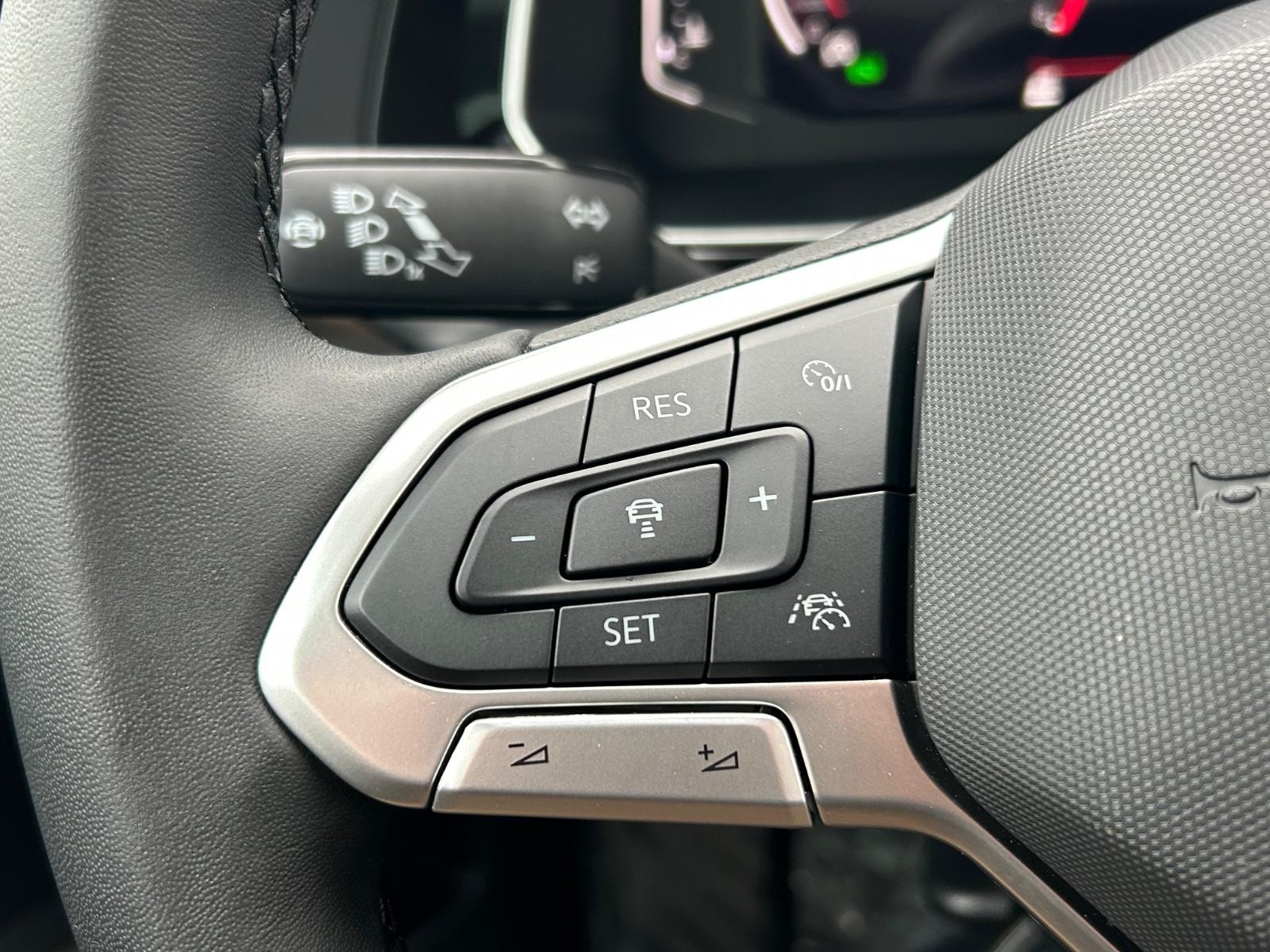 Volkswagen Jetta Vehicle Image 16