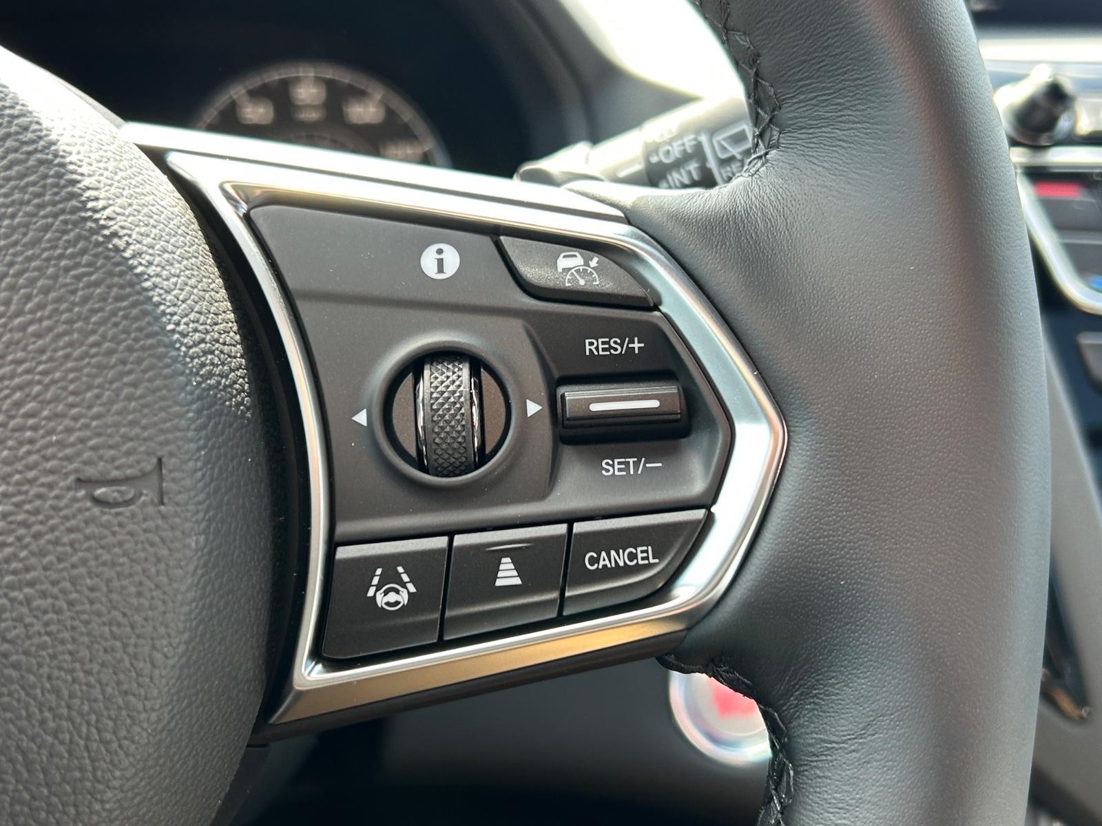 Acura RDX Vehicle Image 12