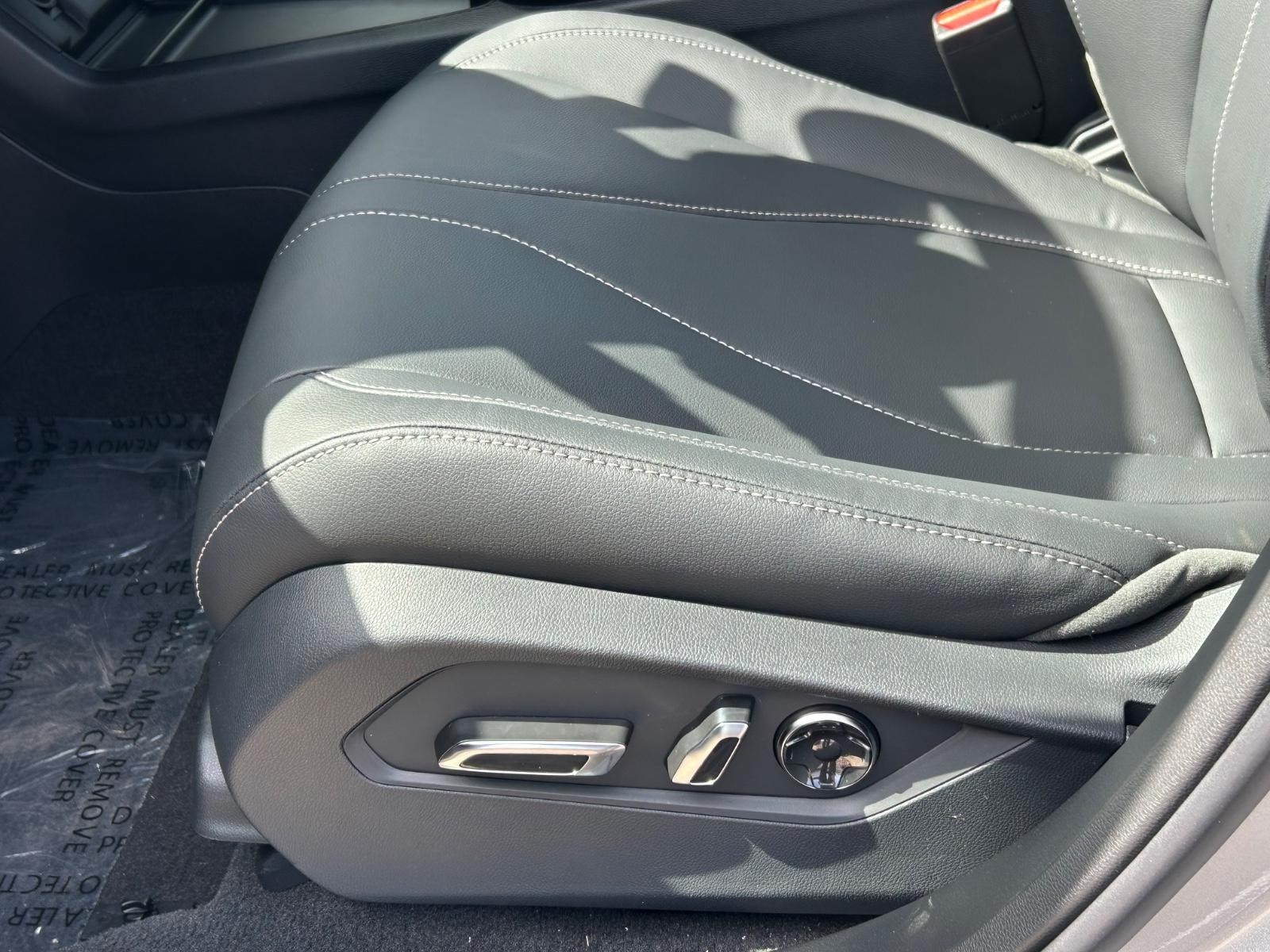 Acura RDX Vehicle Image 16