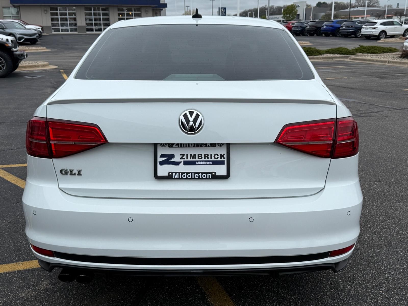 Volkswagen Jetta Vehicle Image 04