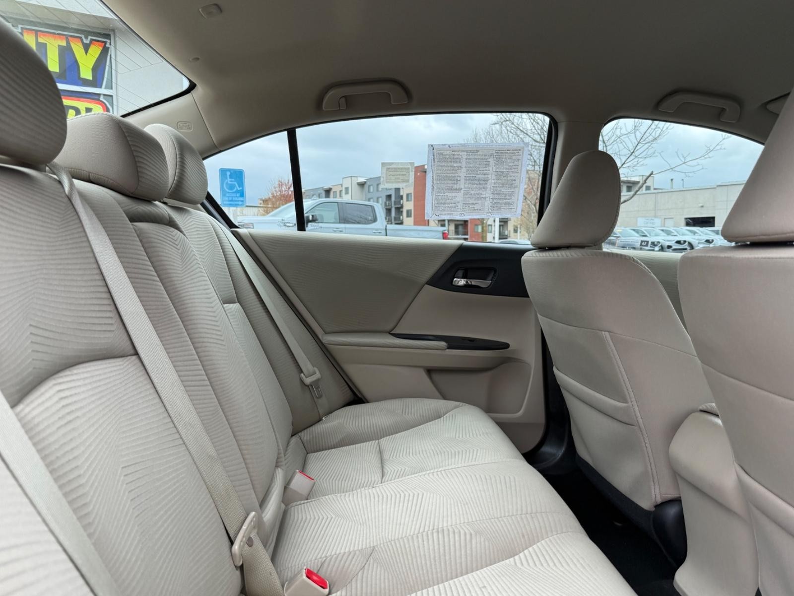 Honda Accord Sedan Vehicle Image 10