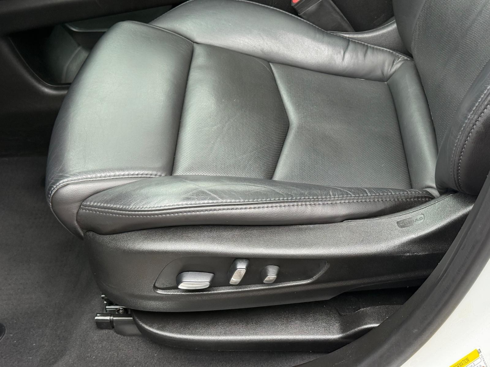 Cadillac XT5 Vehicle Image 22