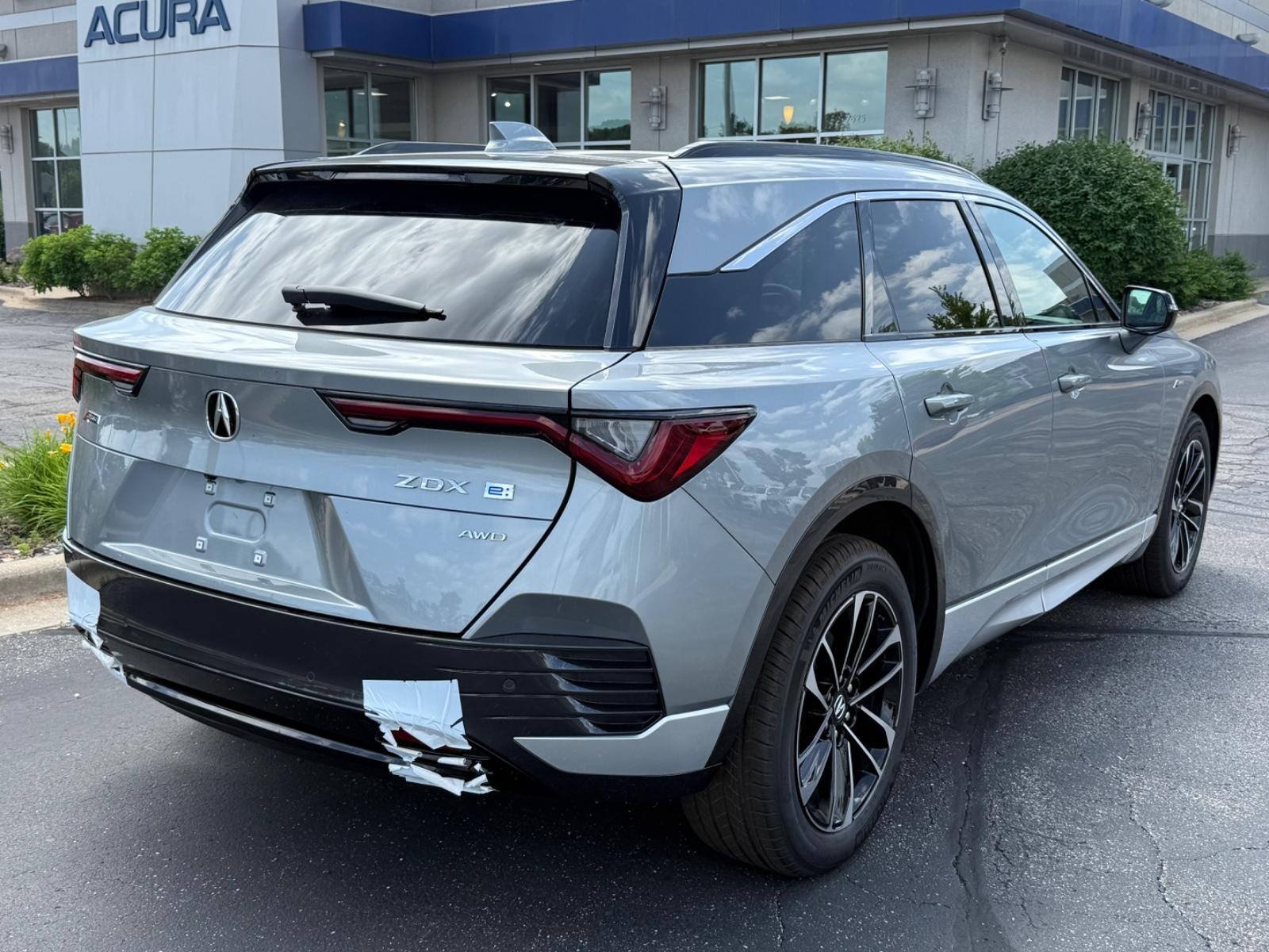 Acura ZDX Vehicle Image 03