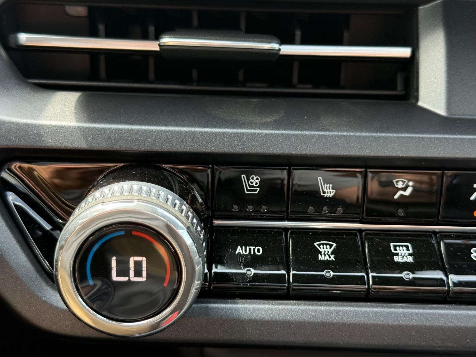 Acura ZDX Vehicle Image 14