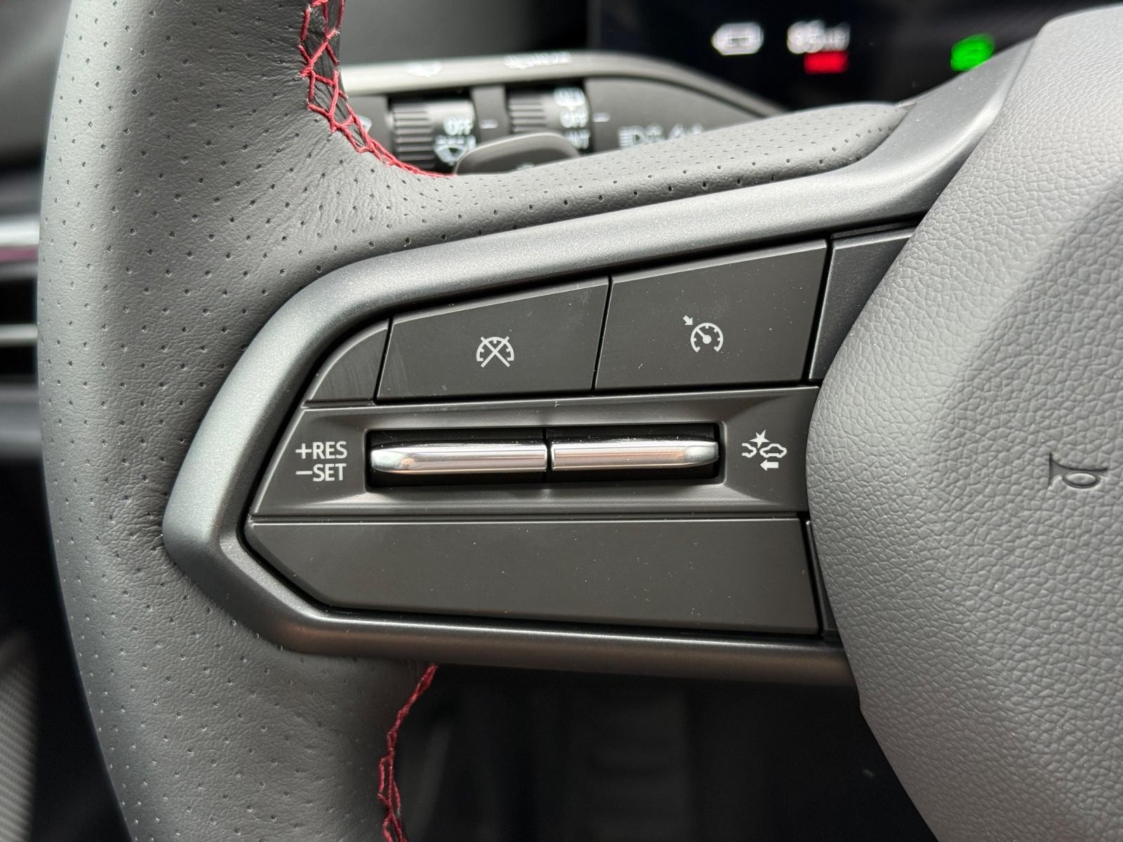 Acura ZDX Vehicle Image 11