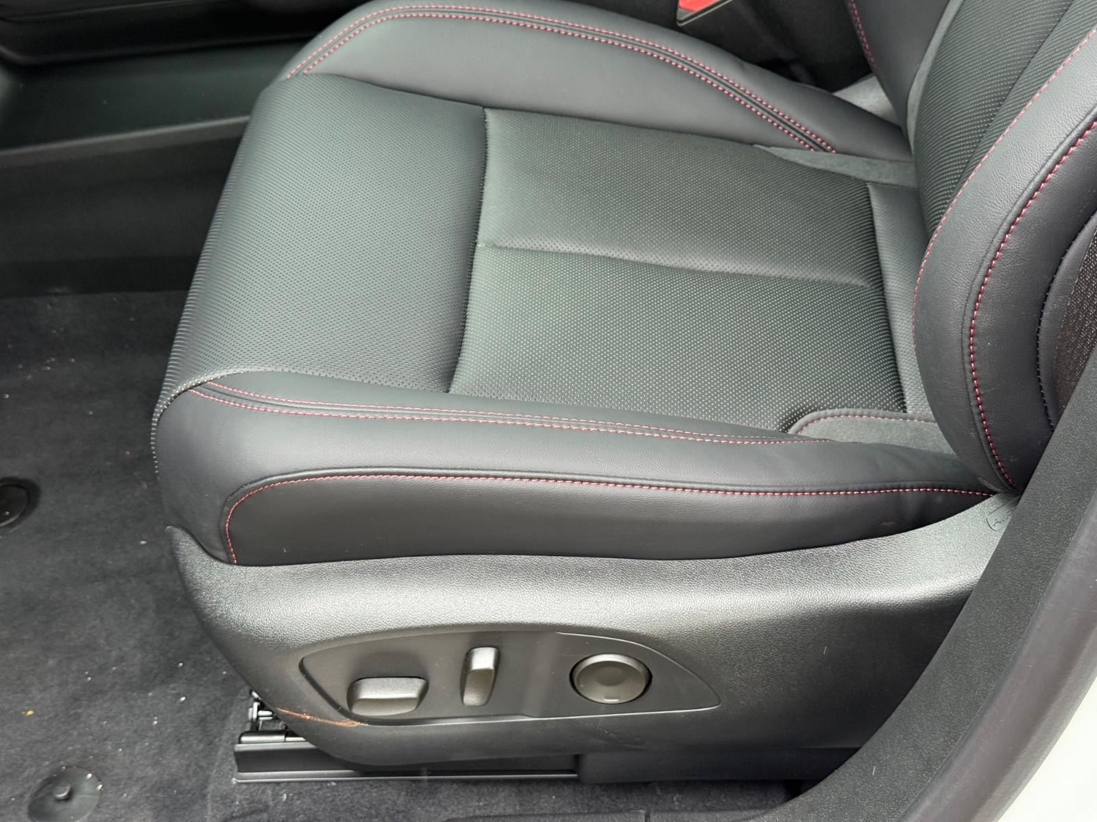 Acura ZDX Vehicle Image 17