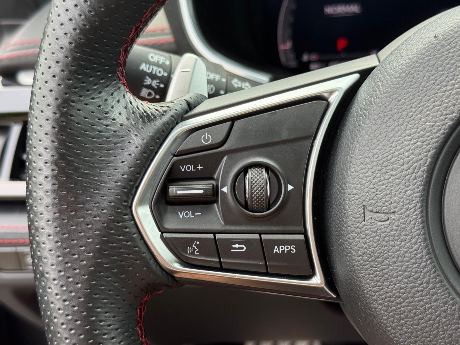 Acura MDX Vehicle Image 18