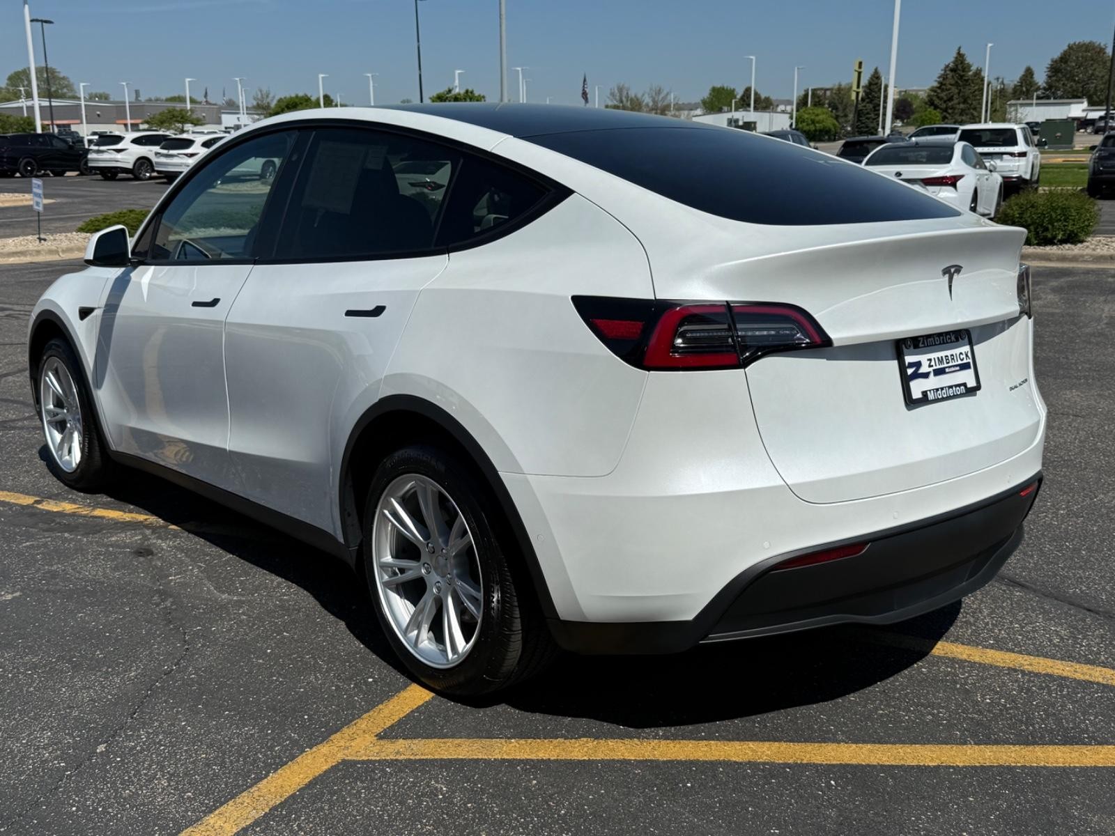 Tesla Model Y Vehicle Image 06