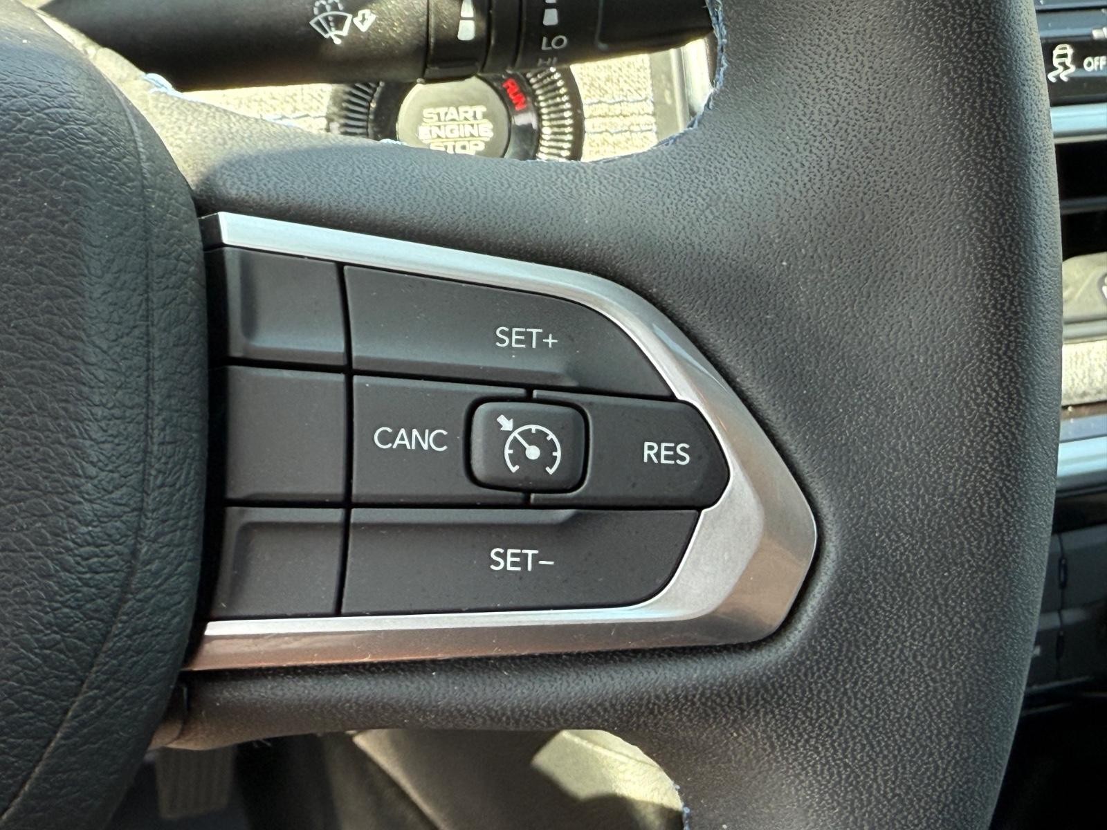 Jeep Compass Vehicle Image 17