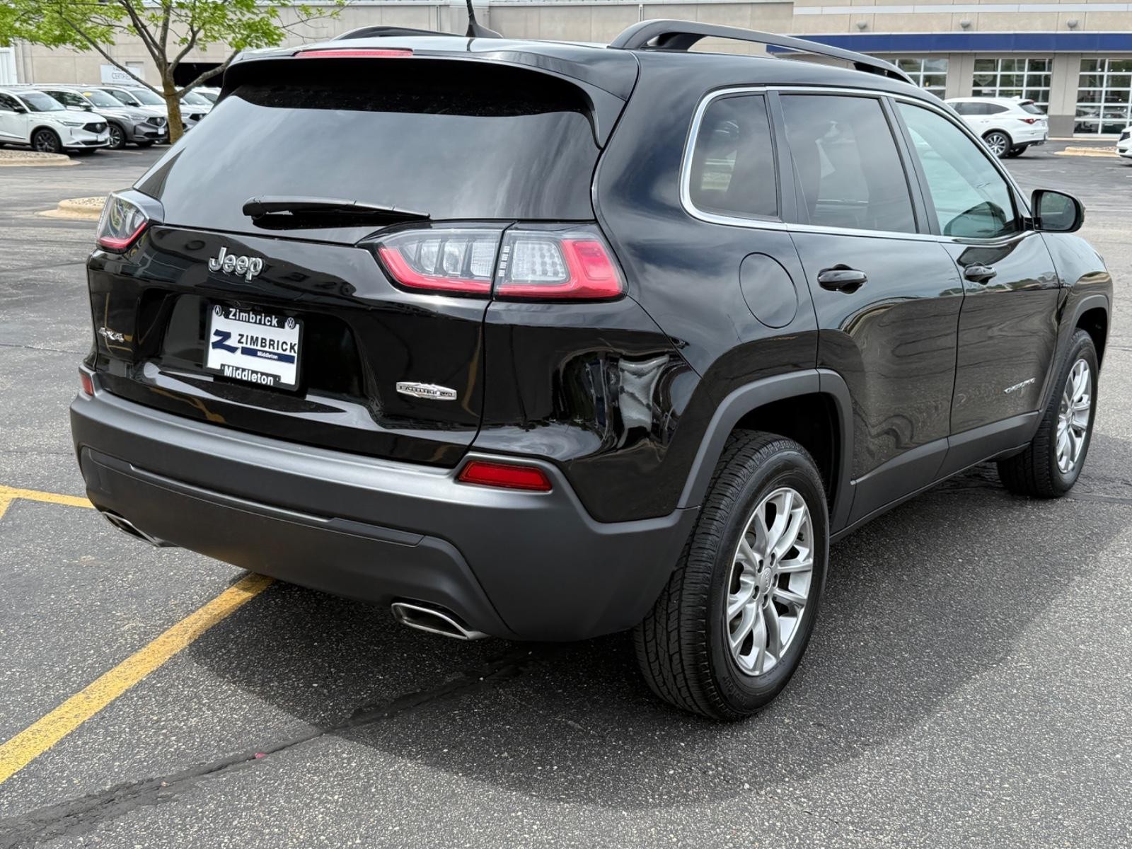 Jeep Cherokee Vehicle Image 03