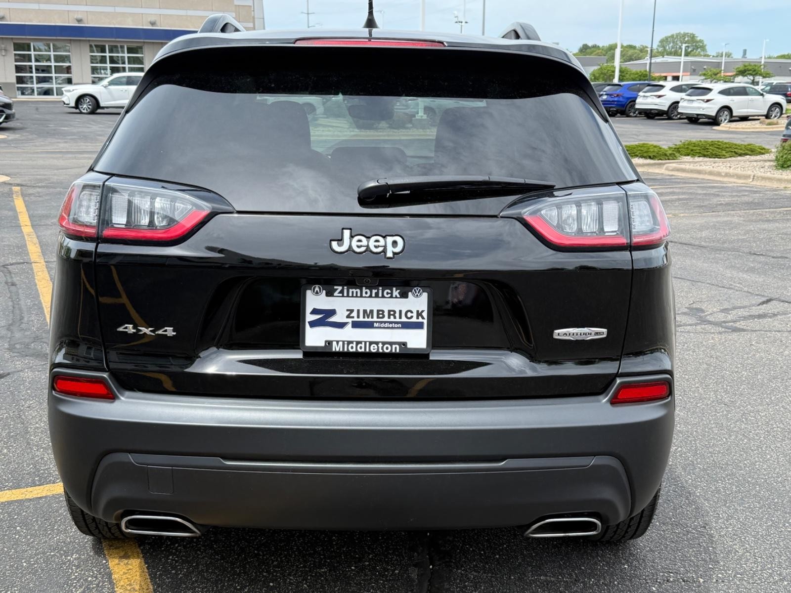 Jeep Cherokee Vehicle Image 04