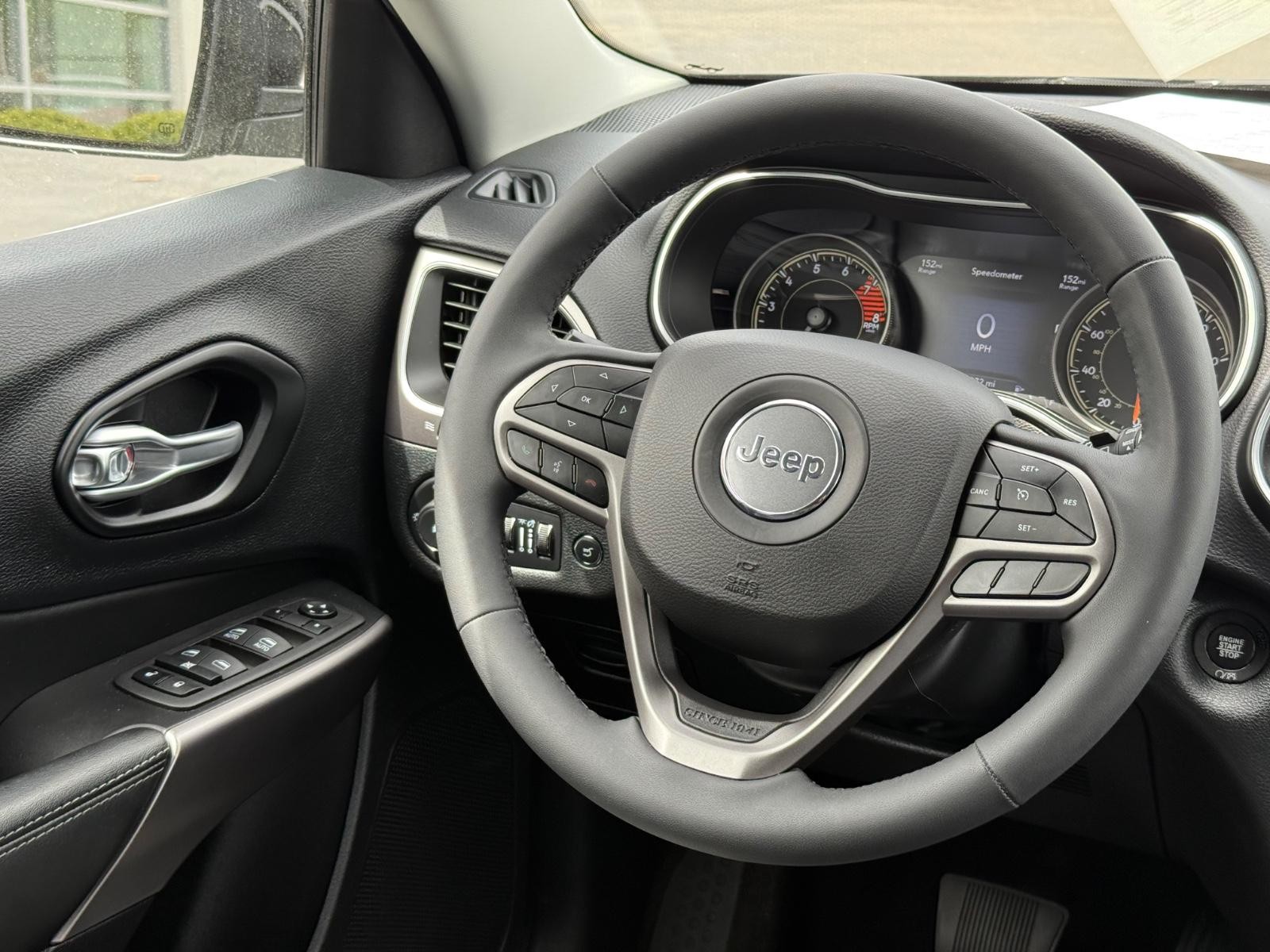 Jeep Cherokee Vehicle Image 14