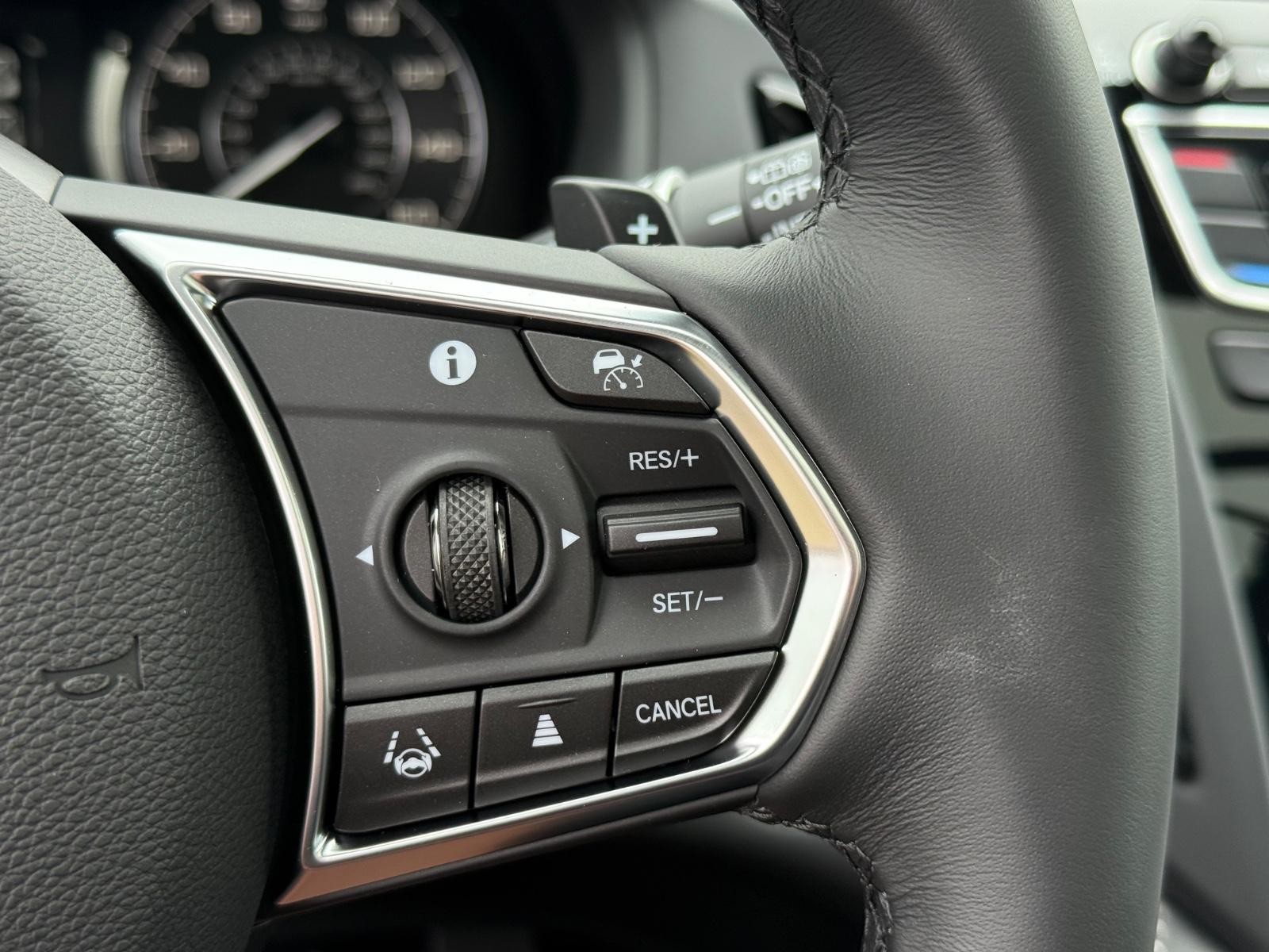 Acura RDX Vehicle Image 13