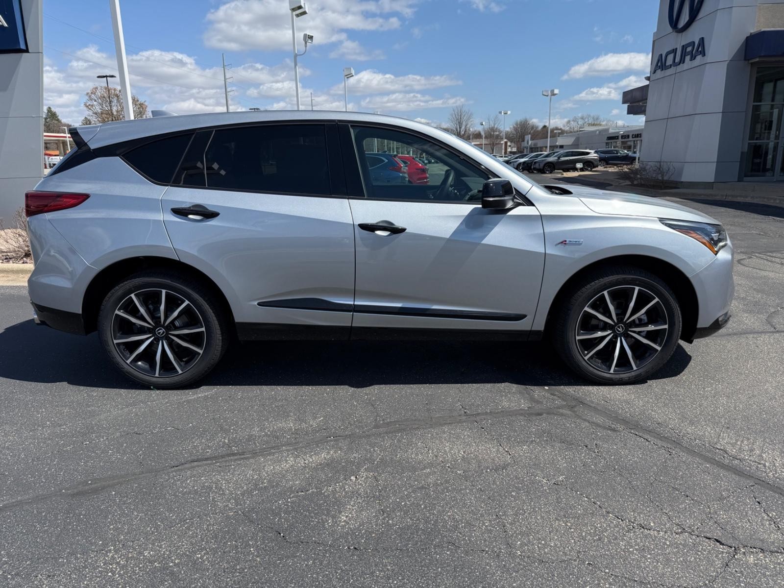 Acura RDX Vehicle Image 02