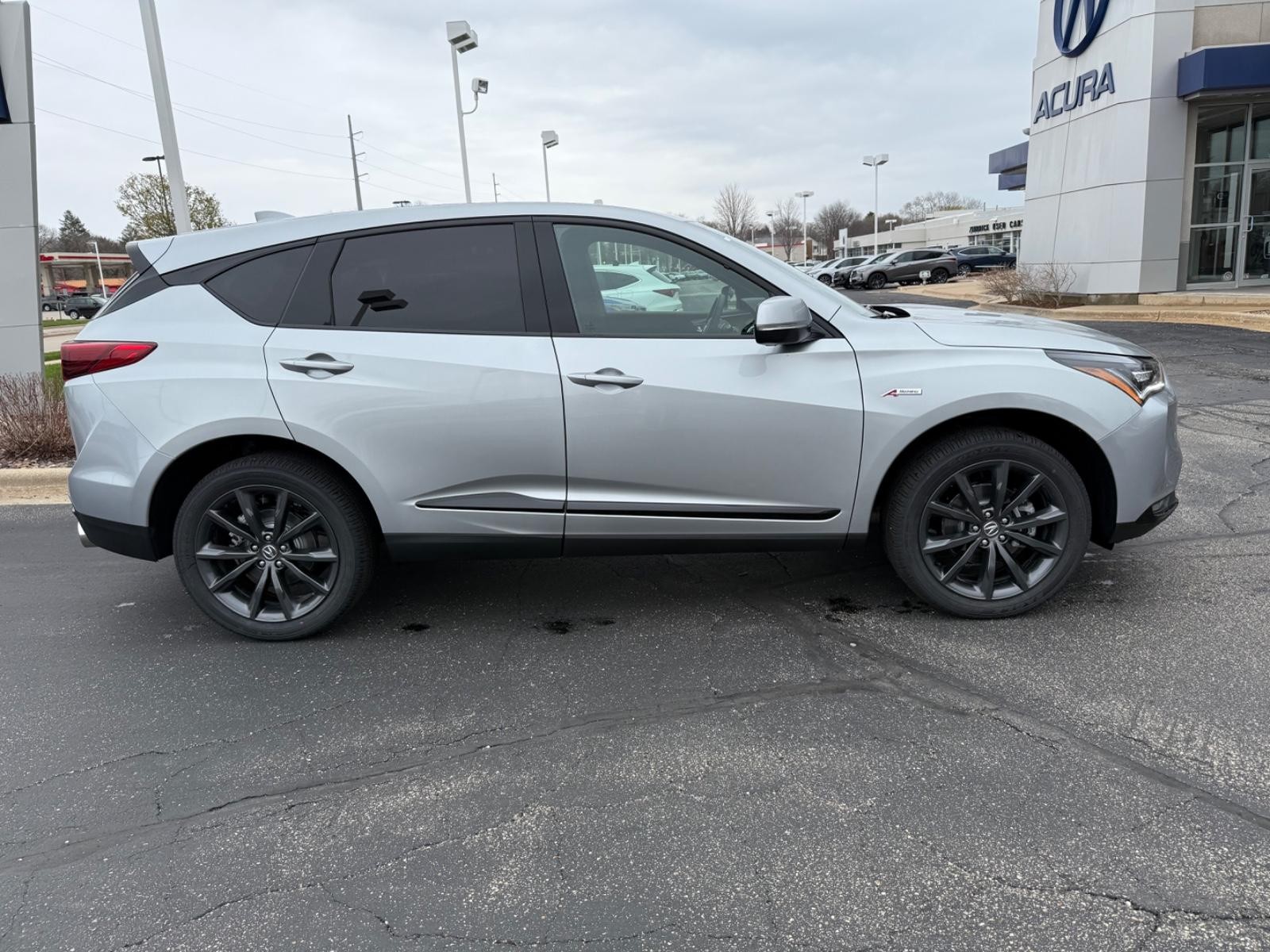 Acura RDX Vehicle Image 02