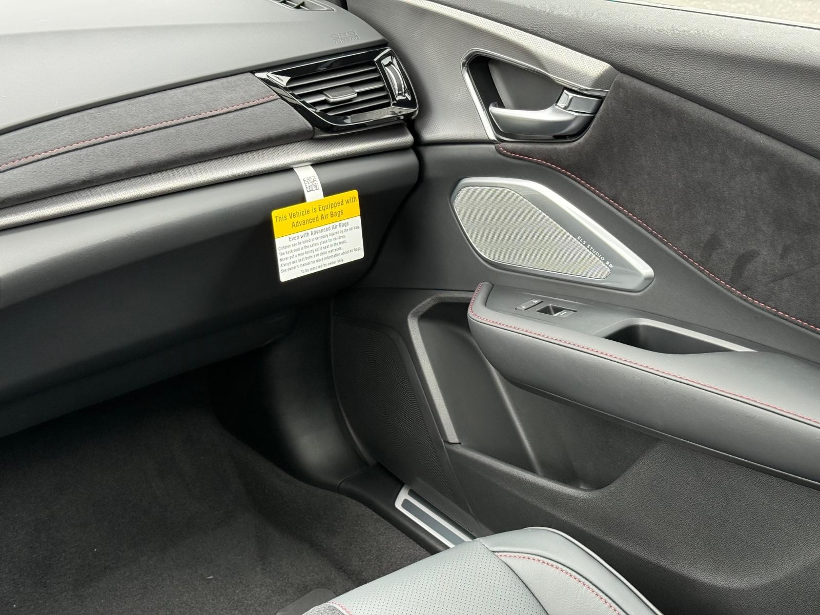 Acura RDX Vehicle Image 10