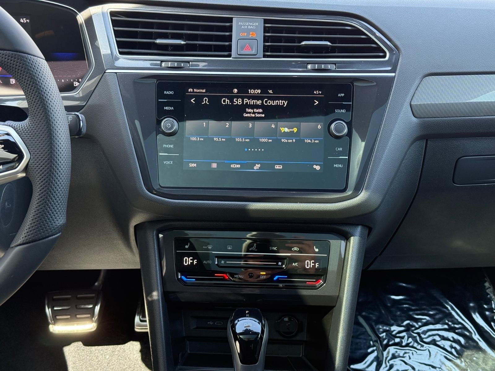 Volkswagen Tiguan Vehicle Image 07