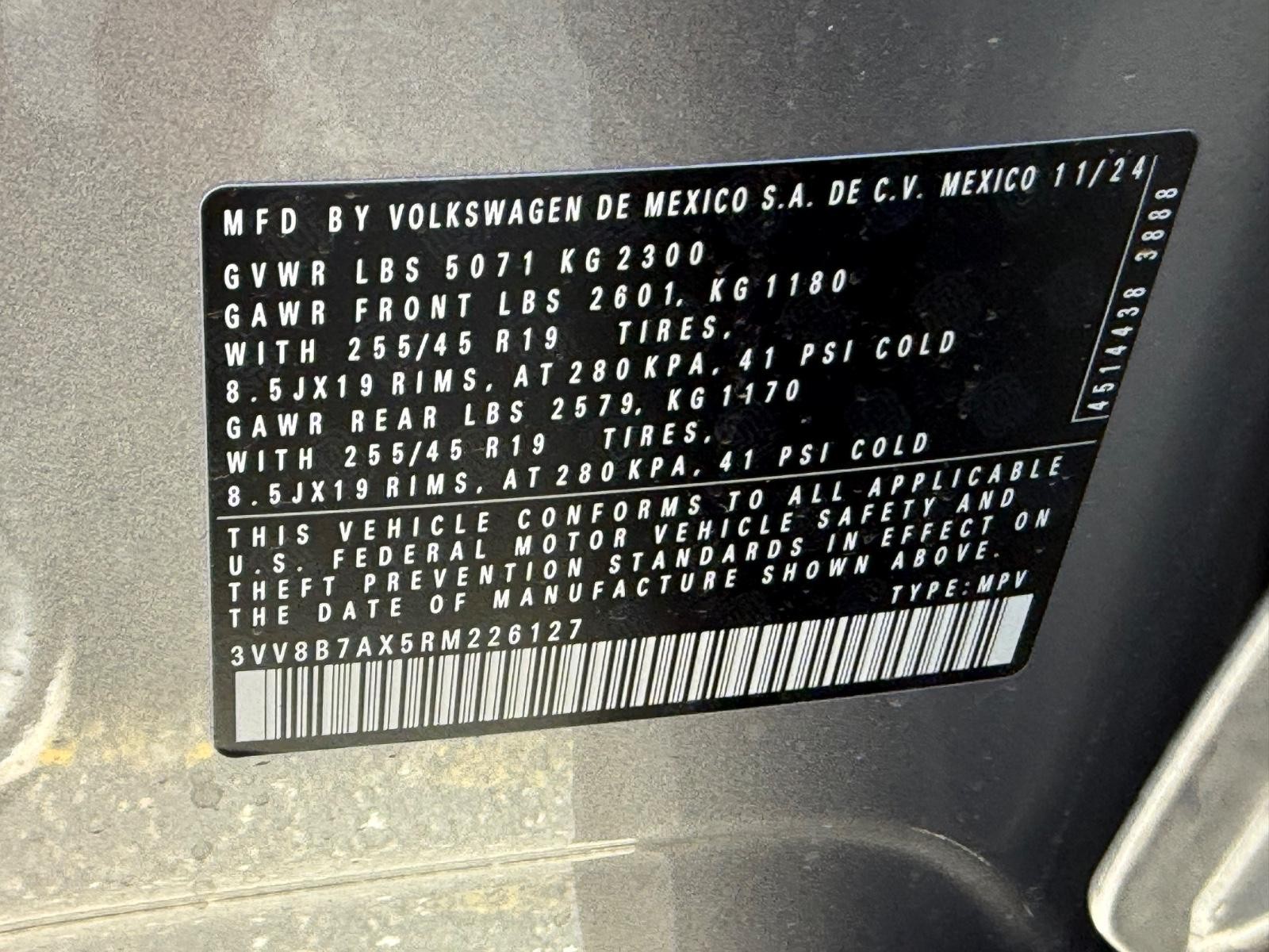 Volkswagen Tiguan Vehicle Image 17