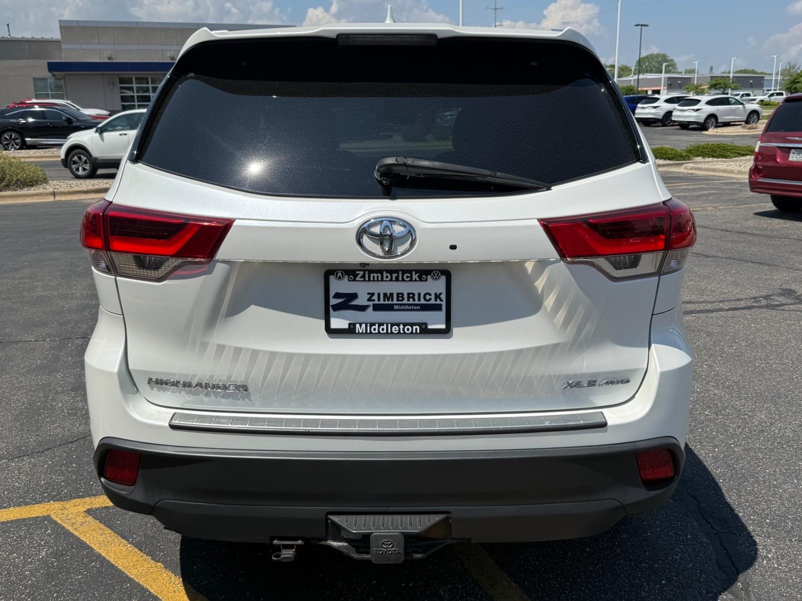 Toyota Highlander Vehicle Image 04