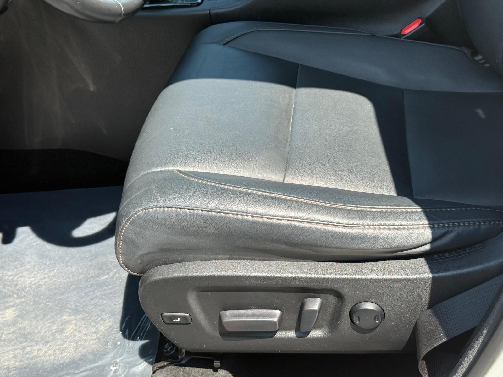 Toyota Highlander Vehicle Image 22
