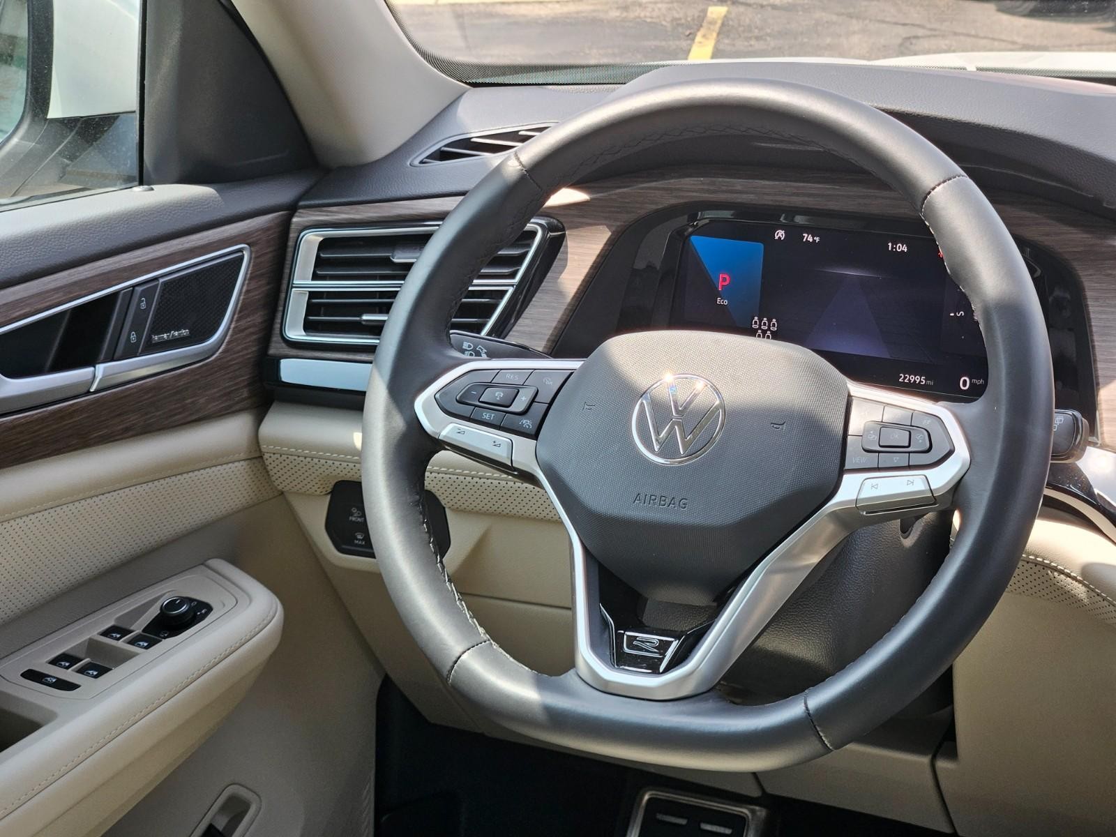 Volkswagen Atlas Vehicle Image 14