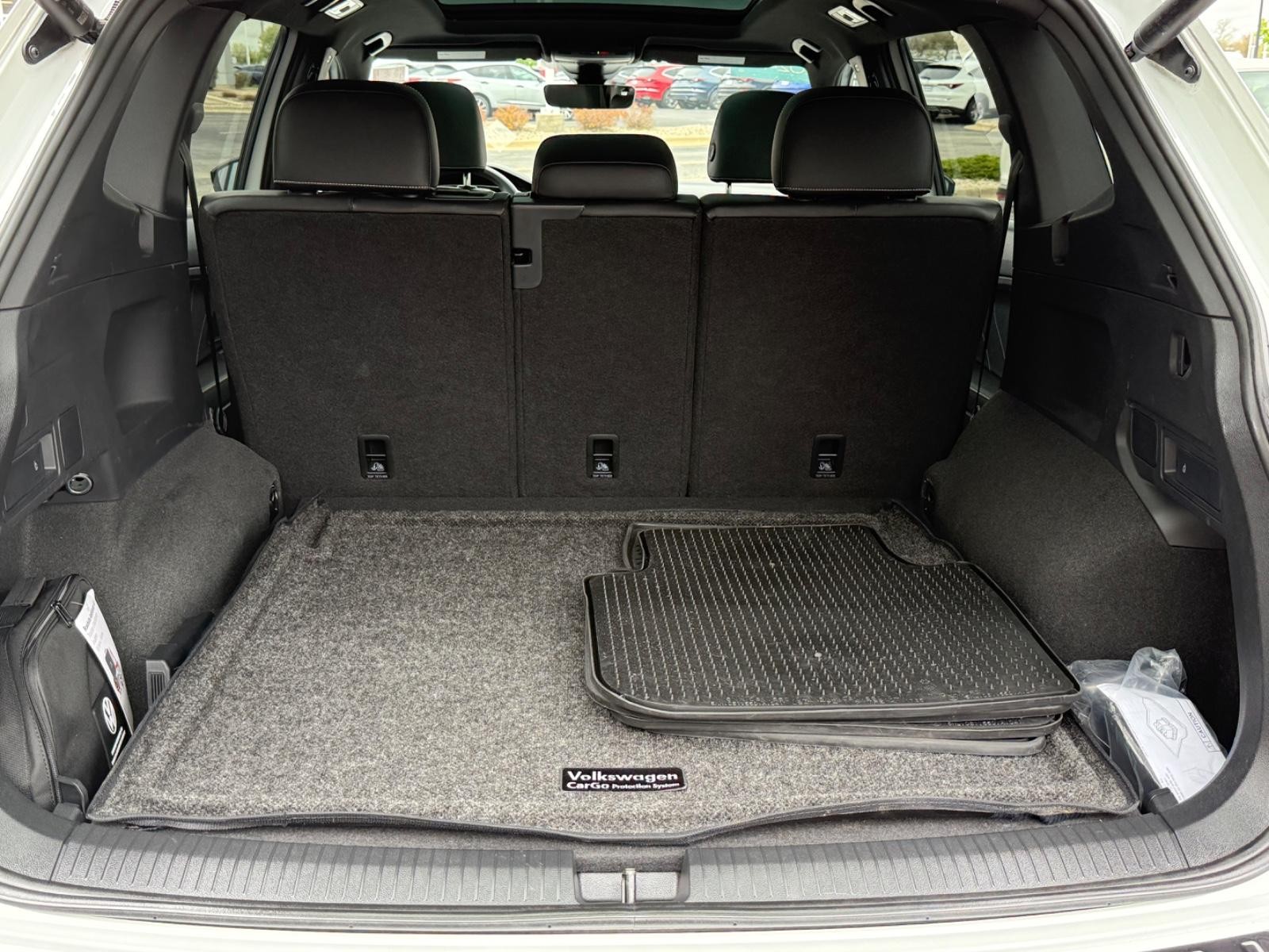 Volkswagen Tiguan Vehicle Image 05
