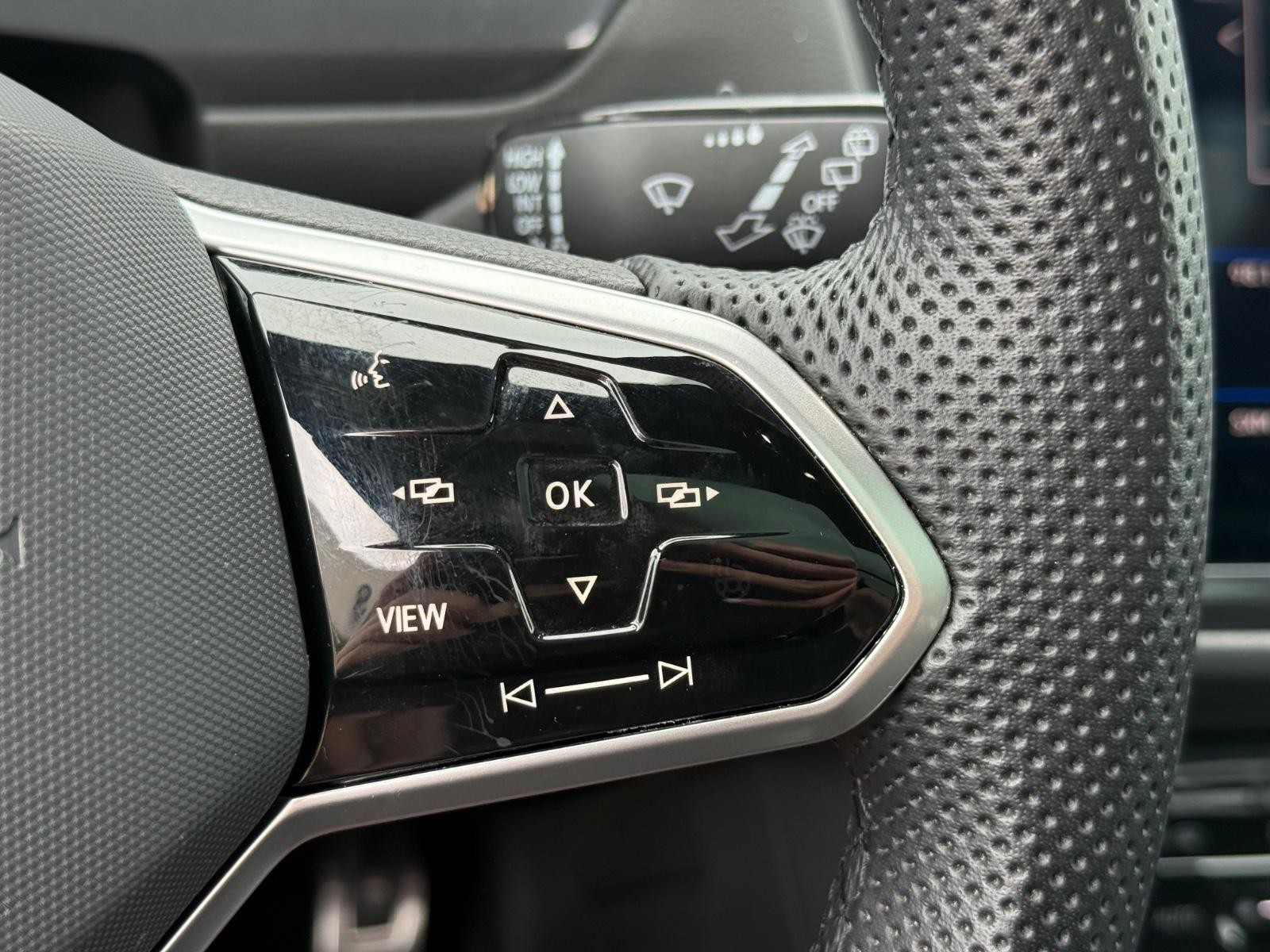 Volkswagen Tiguan Vehicle Image 17