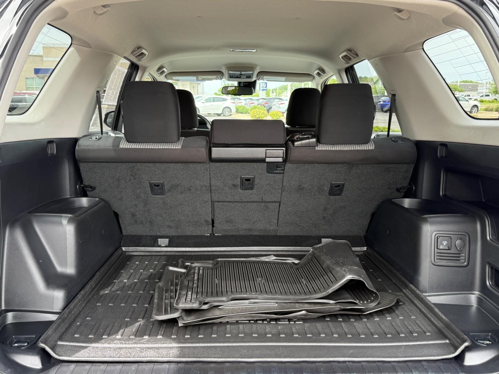 Toyota 4Runner Vehicle Image 05