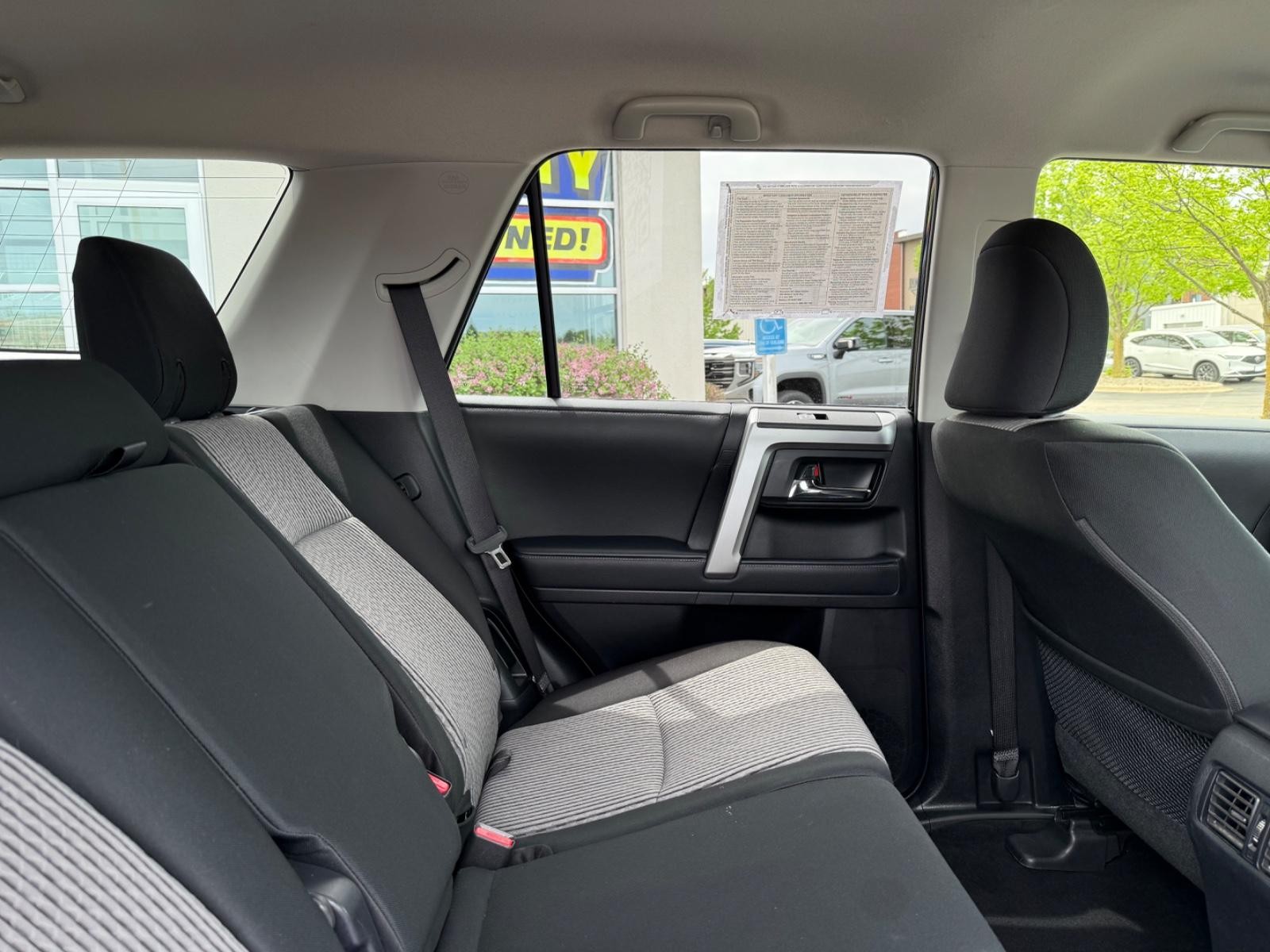 Toyota 4Runner Vehicle Image 10