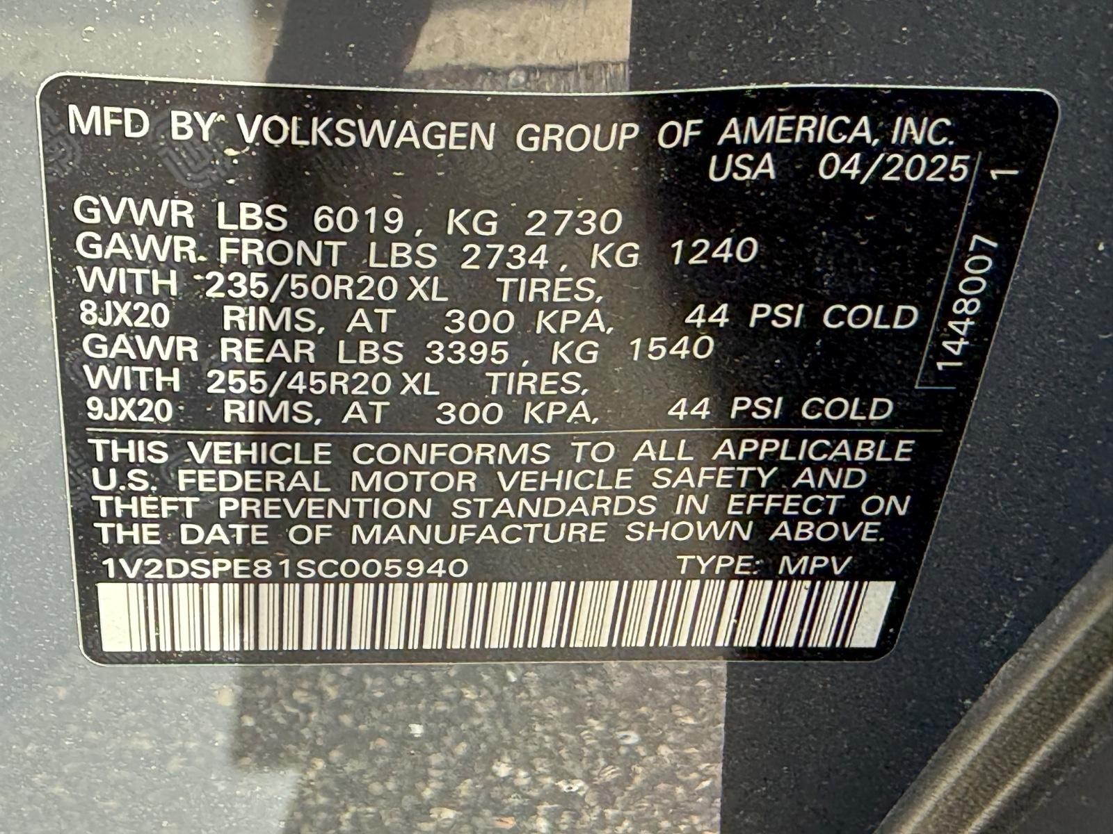 Volkswagen ID.4 Vehicle Image 17
