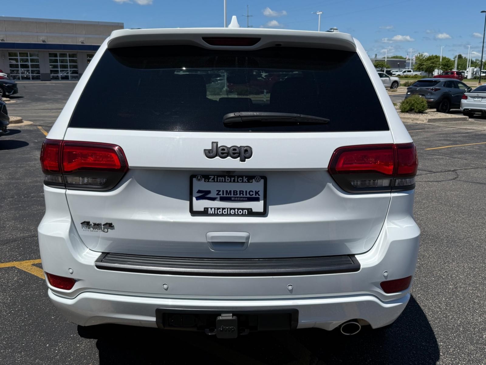 Jeep Grand Cherokee Vehicle Image 04