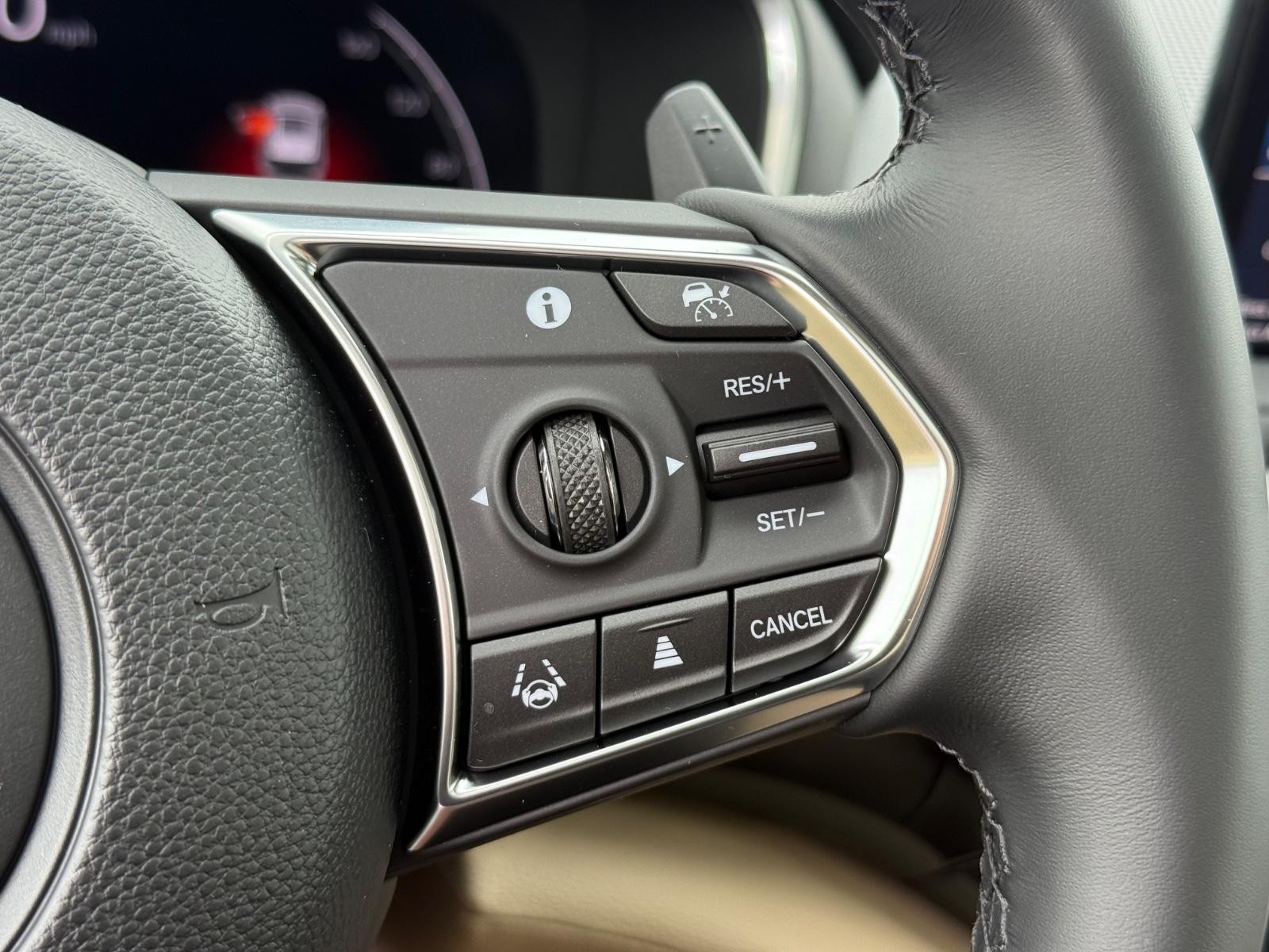 Acura MDX Vehicle Image 13