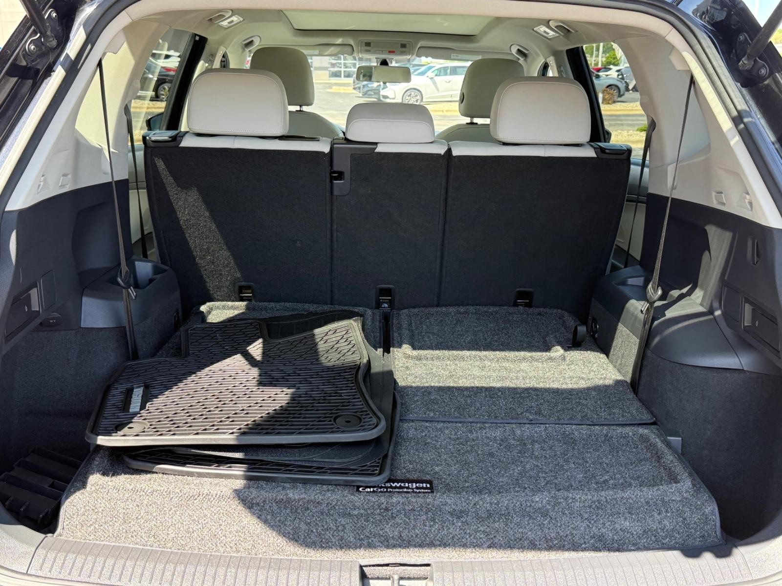 Volkswagen Tiguan Vehicle Image 05