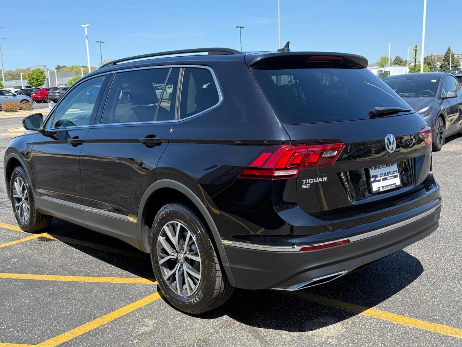 Volkswagen Tiguan Vehicle Image 06