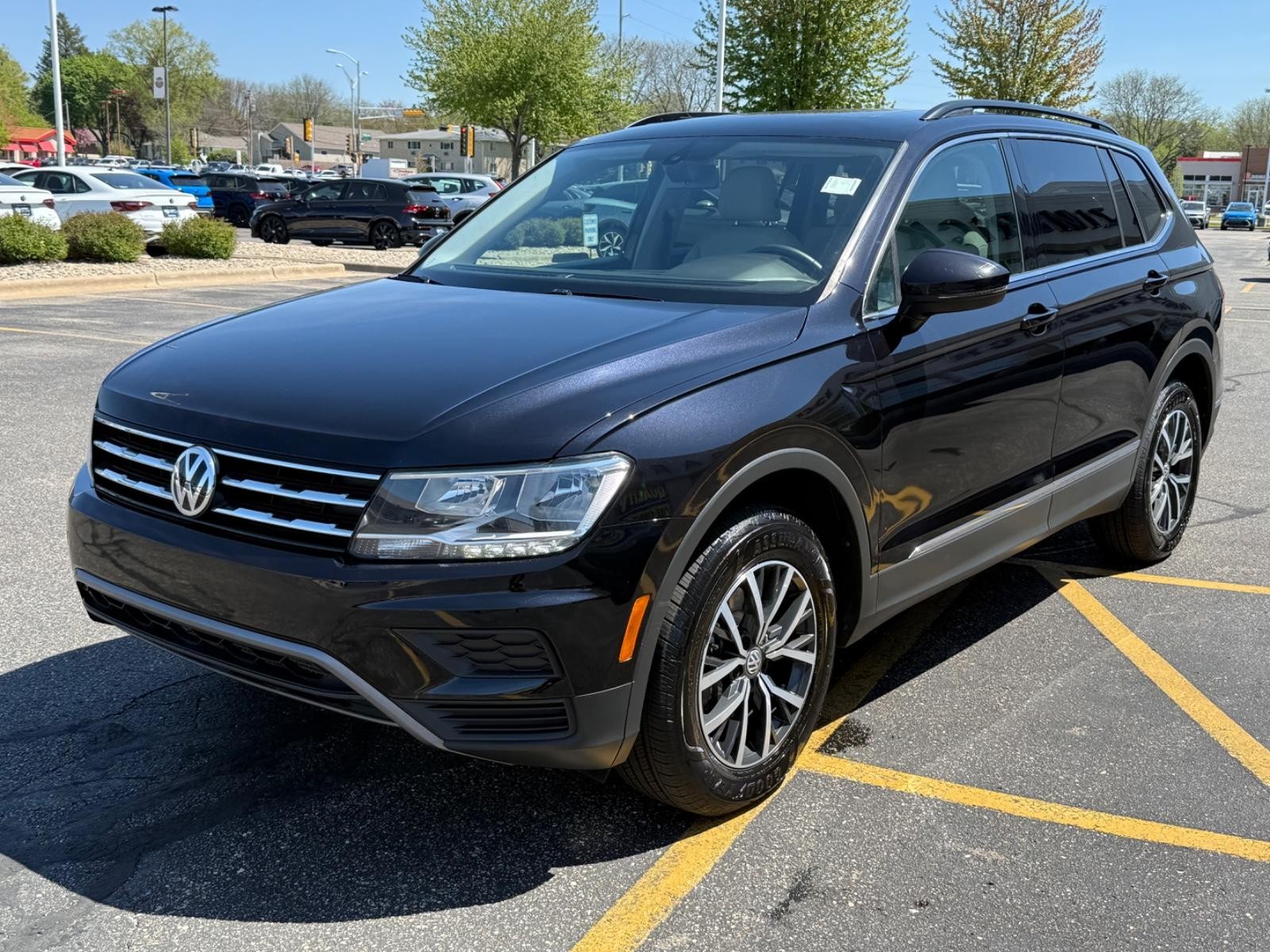 Volkswagen Tiguan Vehicle Image 08