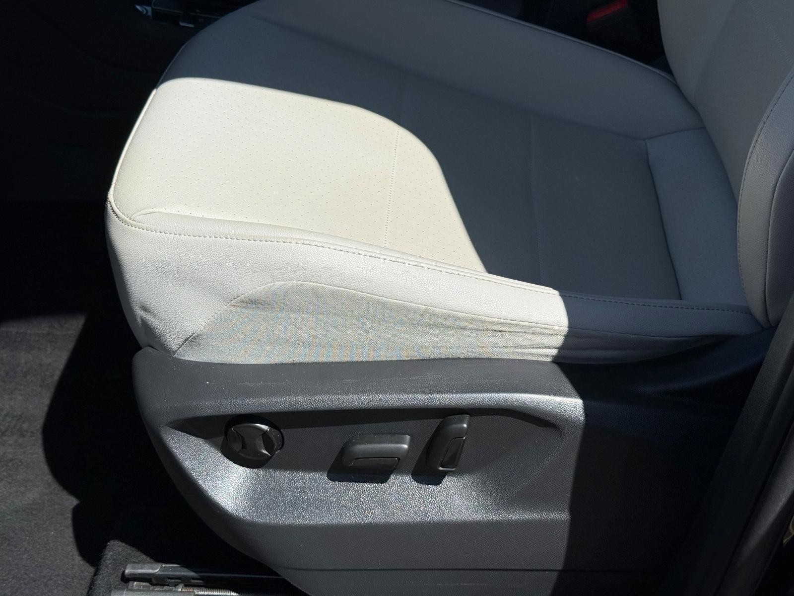 Volkswagen Tiguan Vehicle Image 22