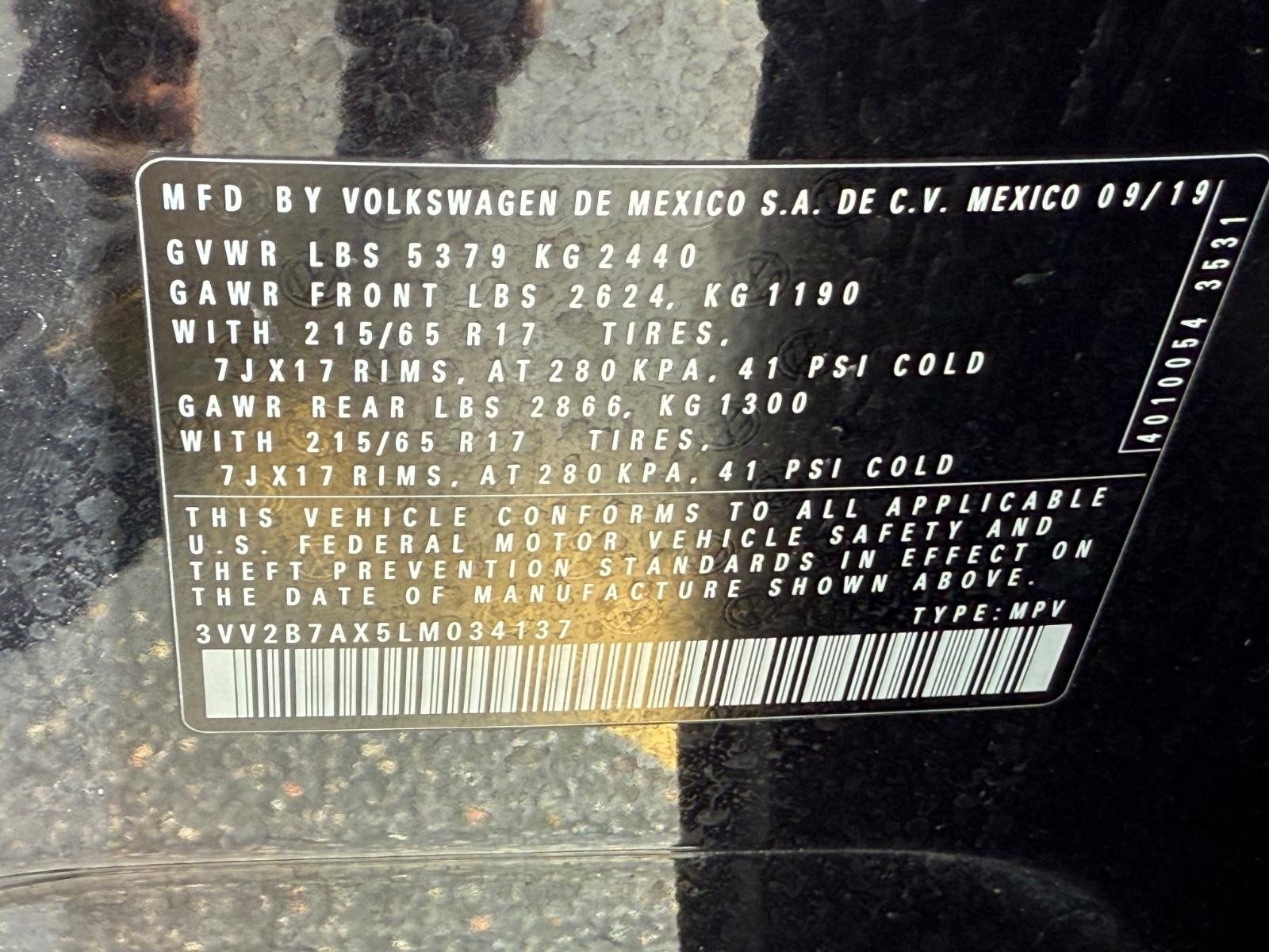 Volkswagen Tiguan Vehicle Image 23