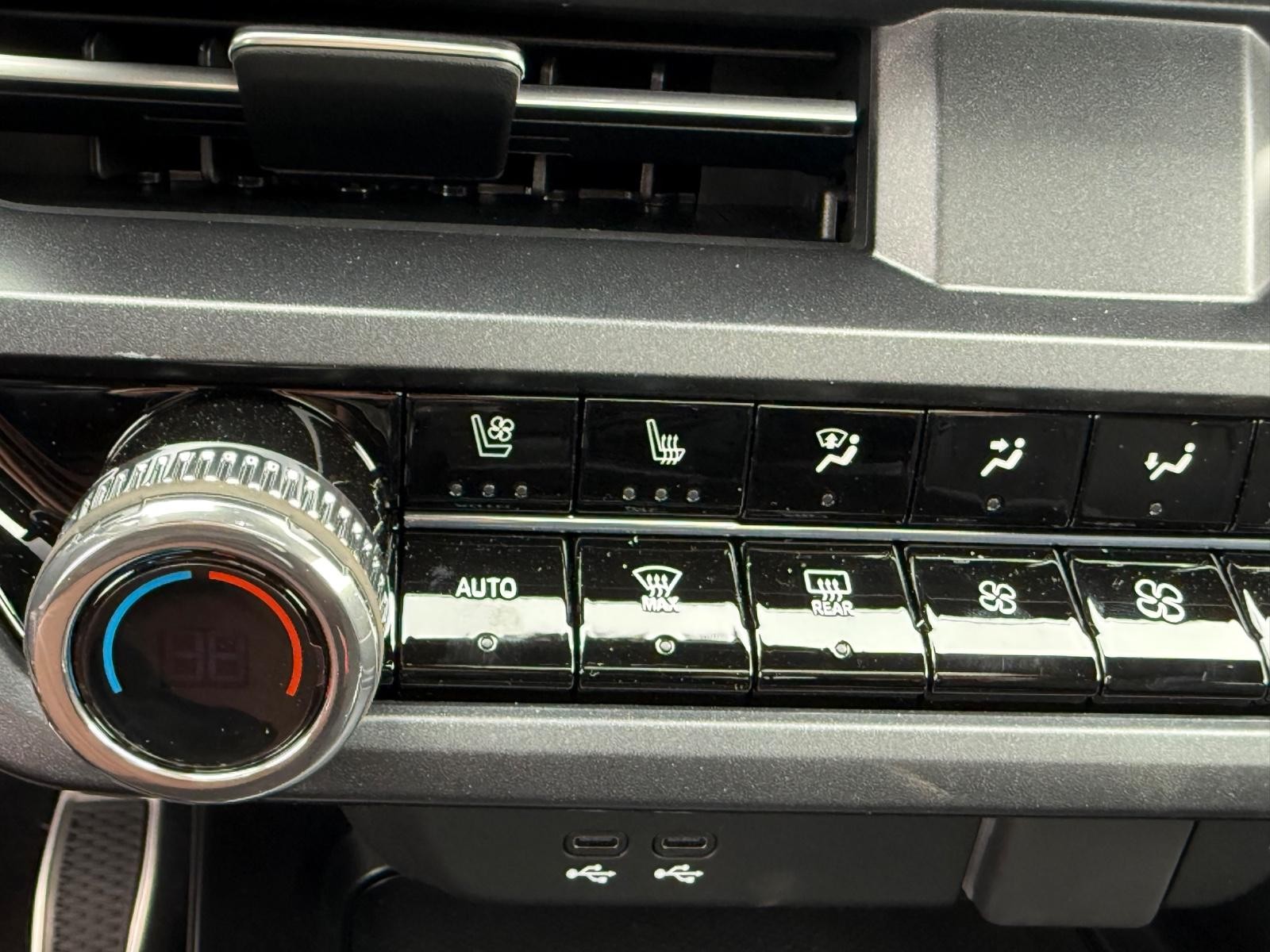 Acura ZDX Vehicle Image 14