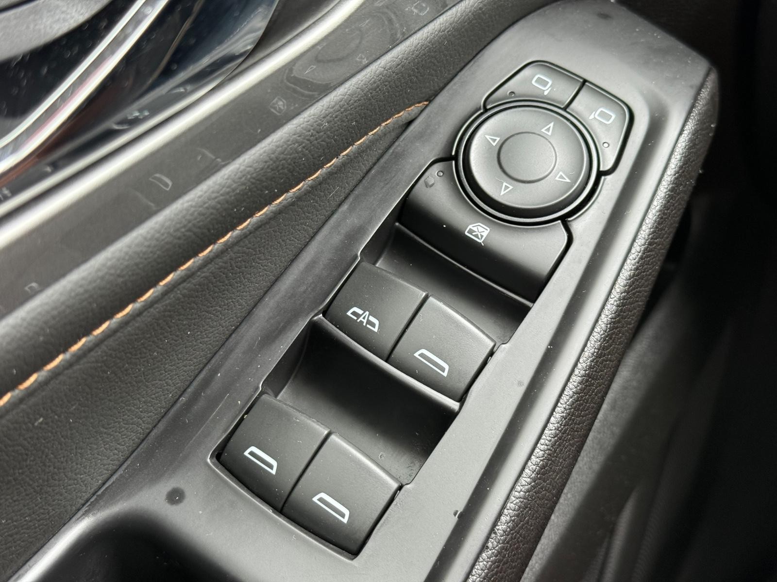 Chevrolet Traverse Vehicle Image 22